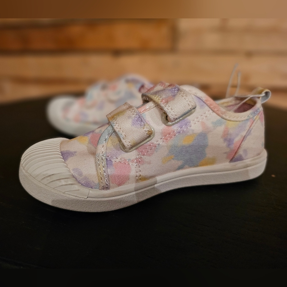 Cat & Jack Pastel Kids Slippers with Velcro